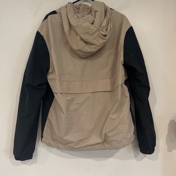 Windbreaker jacket - Picture 2 of 3